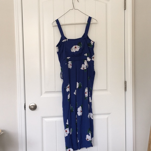 Blue floral jumpsuit - Picture 2 of 5
